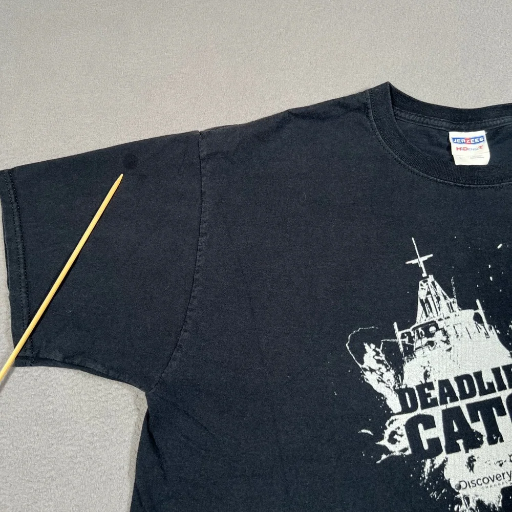 Deadliest Catch Discovery Channel T-Shirt Mens Size‎ L Graphic Tee Jerzees